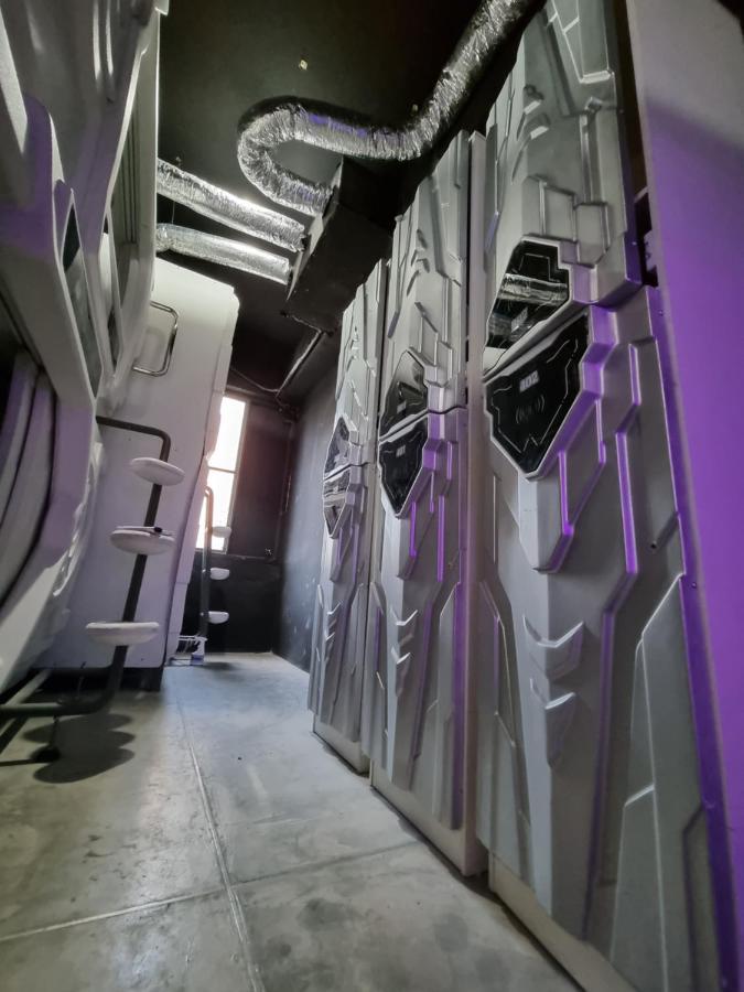 Met A Space Pod @Phrom Phong Bangkok Exterior foto